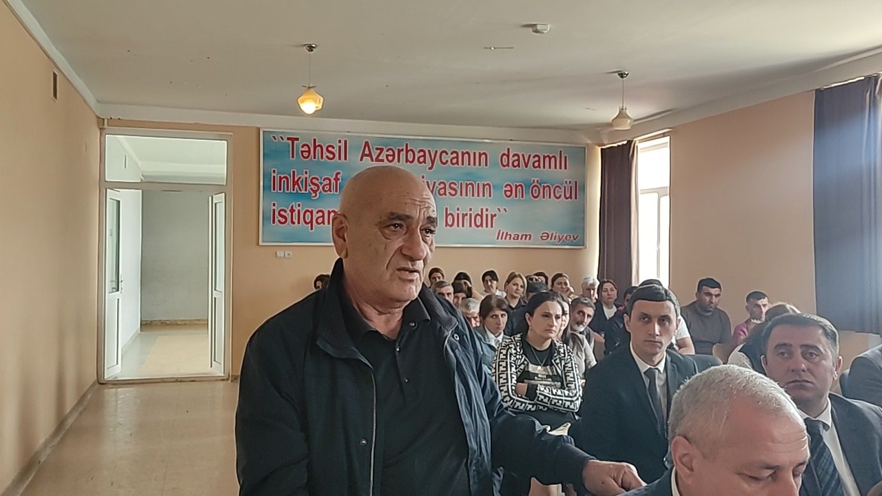 Seymur Orucov vətəndaşların səyyar qəbullarını davam etdirir - FOTOLAR